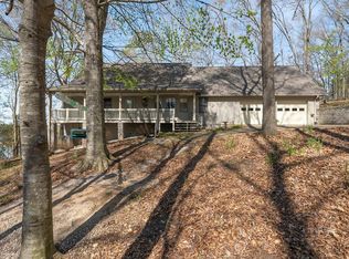 215 Shoreline Cir, Austin, KY 42123