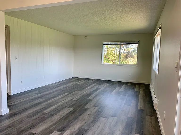 ES2275 -Eagle Rock Apartments — Photo 17