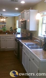 5th image of 304 Annex Dr