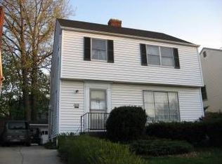 3656 Monticello Blvd, Cleveland Heights, OH