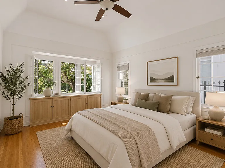 10530 Kinnard Ave — Photo 9