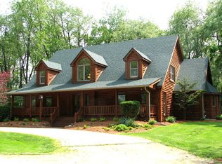 9901 Reese Rd, Harvard, IL 60033