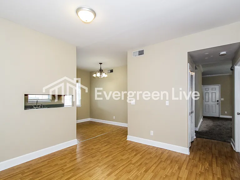 200 Lamplighter Ln — Photo 7