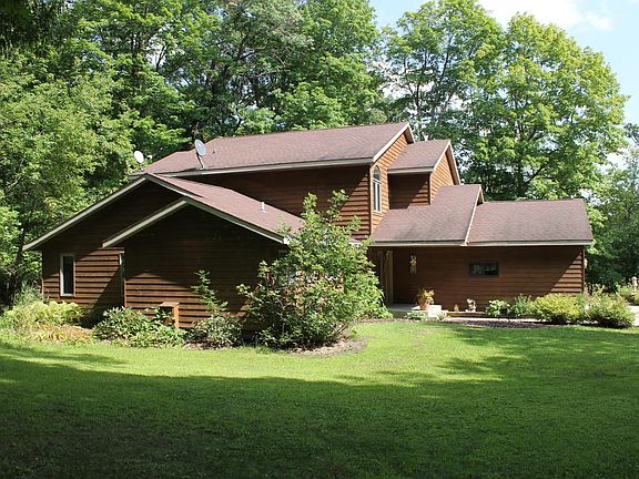 2nd image of 3608 Carneva Acres NE
