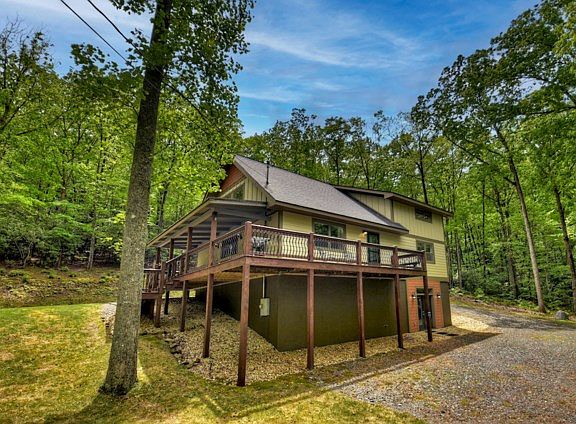 2nd image of 64 Mountain Laurel Ln