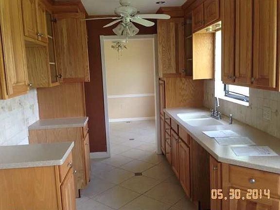 3rd image of 10889 NW 30th Pl