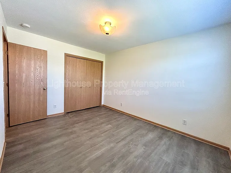 2103 Kinnrow Ave NW — Photo 13