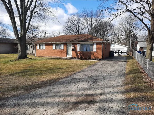 5421 Fenwick Dr, Toledo, OH 43623