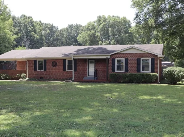 844 E Main St, Alamo, TN 38001