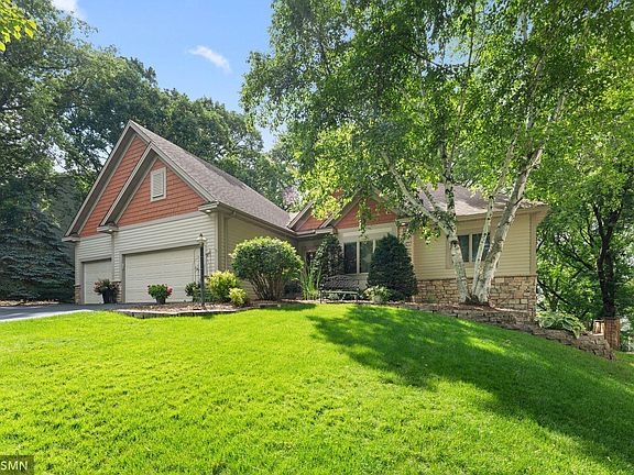 2nd image of 7442 Hidden Valley Ln S