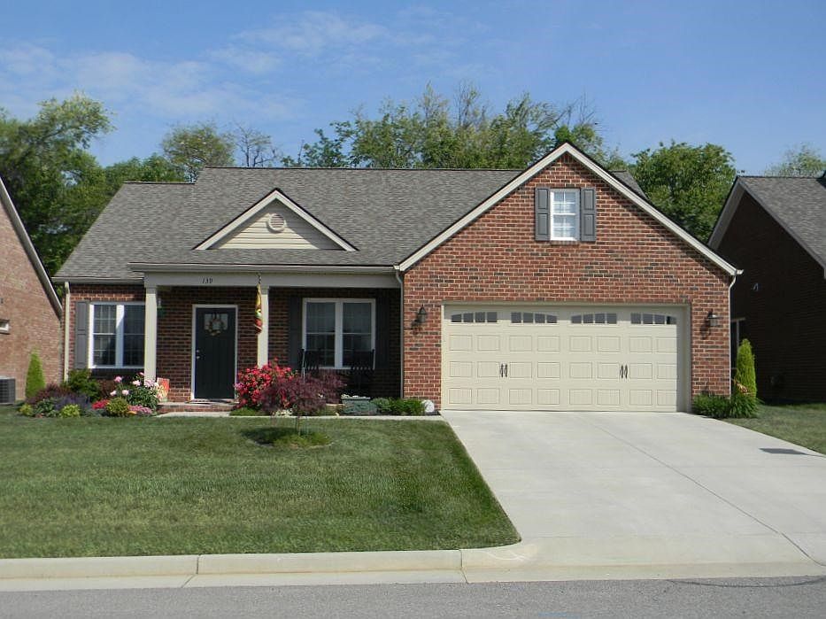 North Oaks Drive