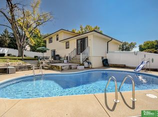 5917 N 110th Cir, Omaha, NE 68164