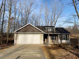 9076 N Overlook Dr, Rome City, IN 46784