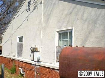 2nd image of 2328 Olando Ave
