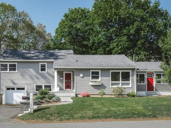 48 Day Ave, South Hamilton, MA 01982