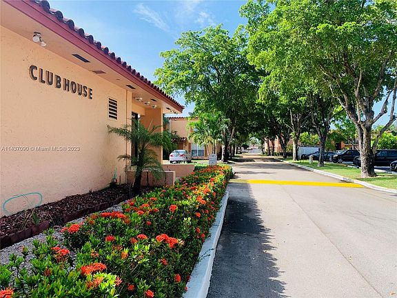 4th image of 7151 Miami Lakes Dr #29