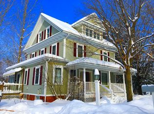 318 Main St, Derby Line, VT 05830