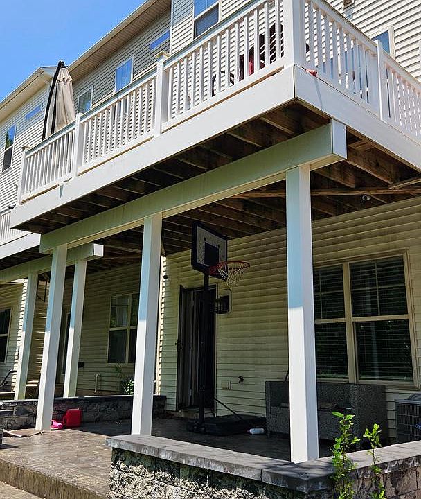 2nd image of 211 Tanner Ln