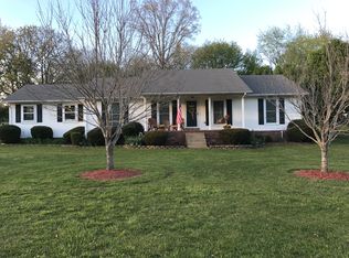 1616 Briarwood Dr, Lawrenceburg, TN 38464