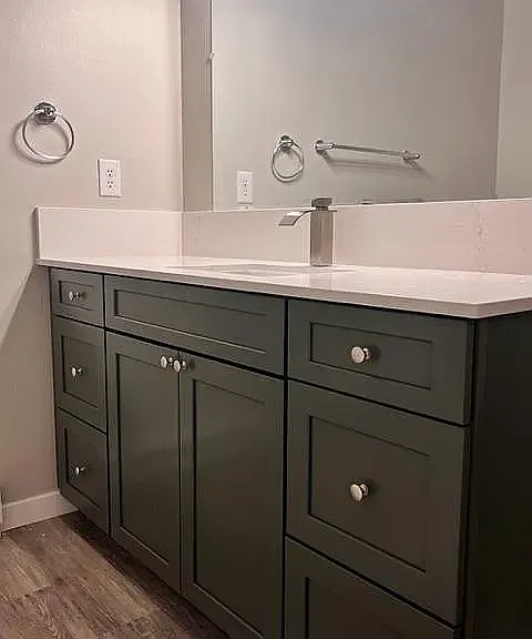 1043 Midway Dr NE — Photo 5