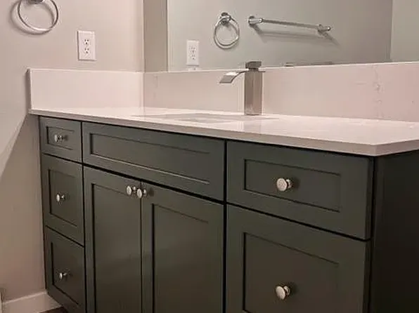 1043 Midway Dr NE, Lacey, WA 98516