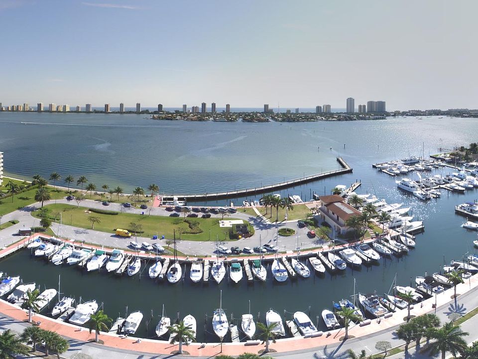 Lake Park Marina - Intra Coastal