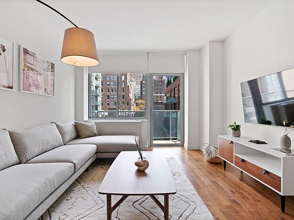 4th image of 260 W 26th St APT 7F