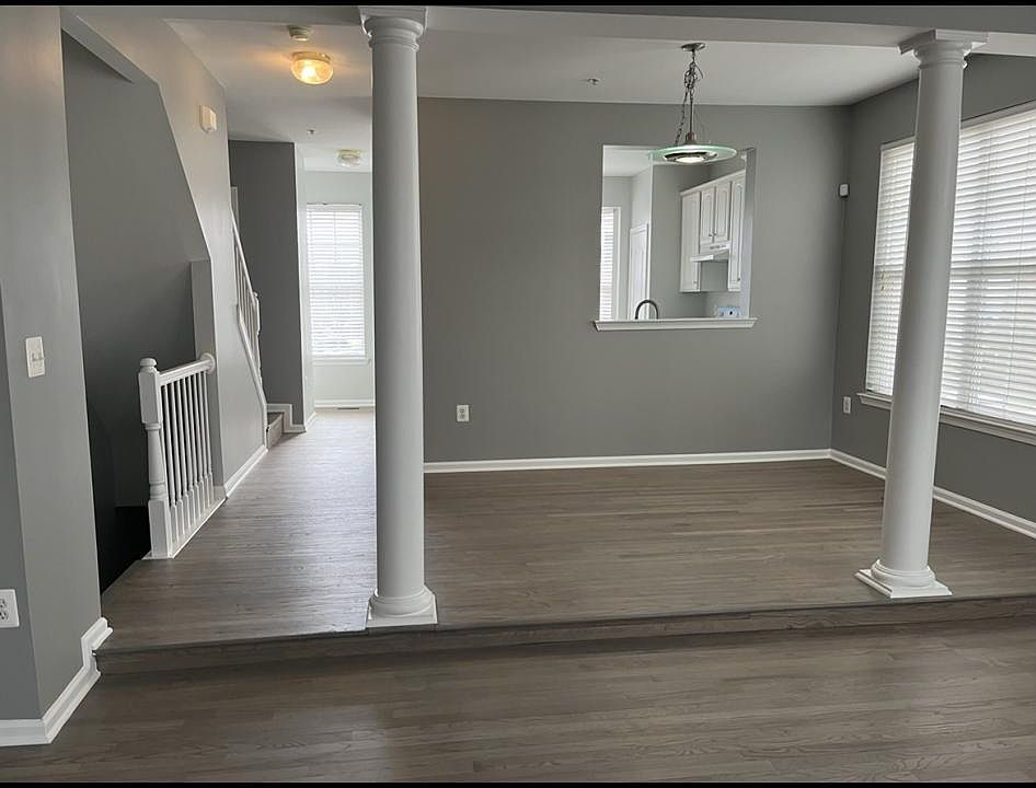 2nd image of 9714 Woodyard Cir