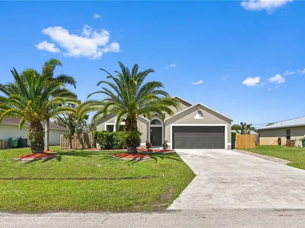 2050 SW Libra Ln, Port Saint Lucie, FL 34984