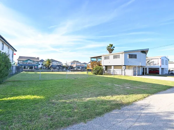 191 Barracuda St, Bayou Vista, TX 77563