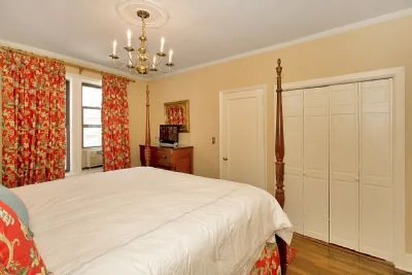 Sold by Trebach Realty | media 10