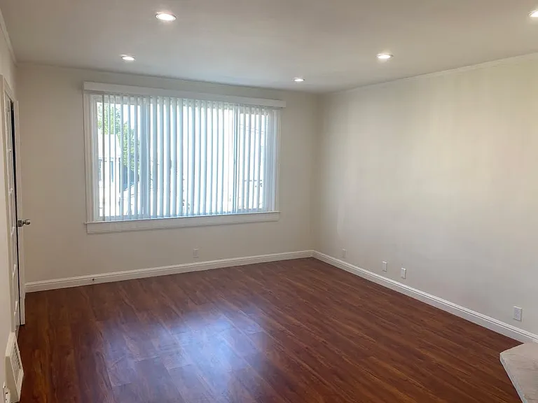 172 Ramsell St #2 — Photo 1