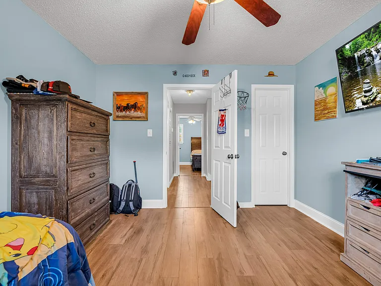313 Hillfield Cv — Photo 23