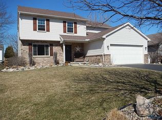 6904 Wild River Run, Holland, OH 43528