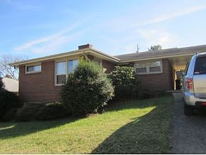 1st image of 1013 Whippoorwill Ln