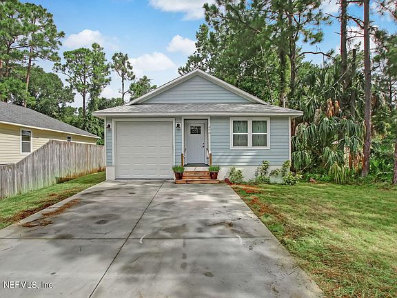 3rd image of 870 Collier Blvd