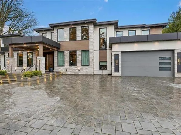 6122 152a St, Surrey, BC V3S 1E7