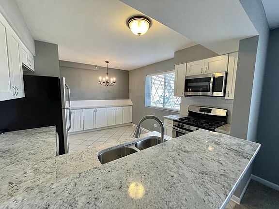 4th image of 17227 71st Ct APT 2