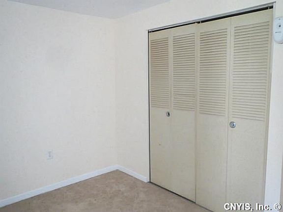 2nd image of 89 Watertree Dr