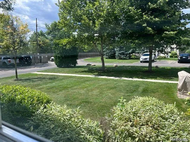 1722 Graefield Rd #46 — Photo 3