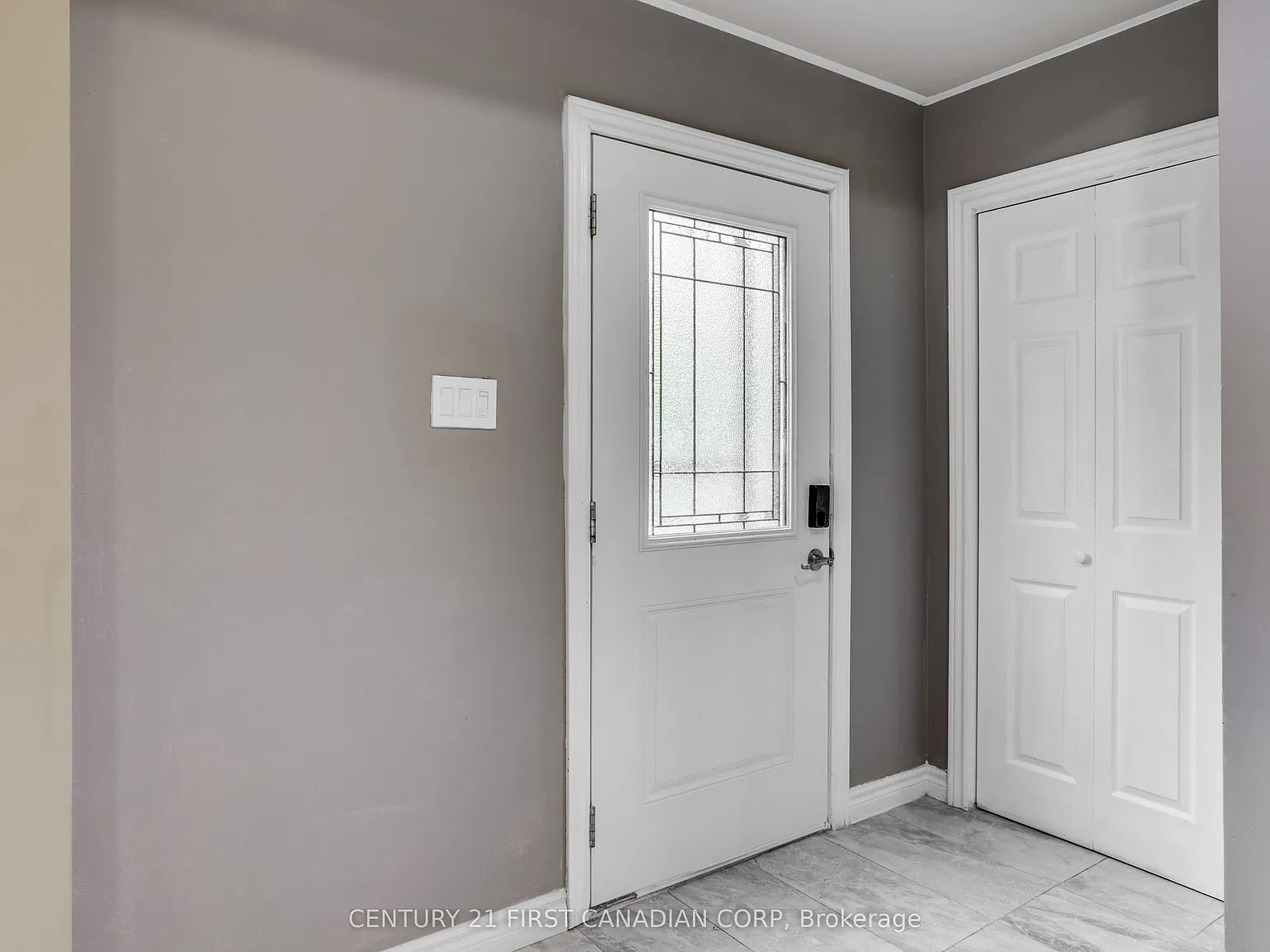 3 bed, $2,265 — Photo 4