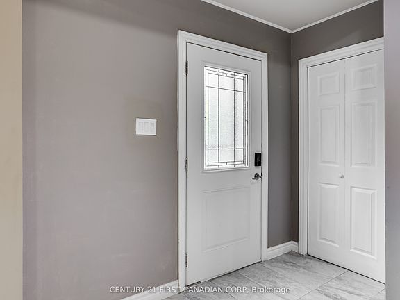 4th image of 63 Renny Cres