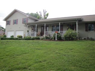 713 Bernard St, Rockwood, TN 37854
