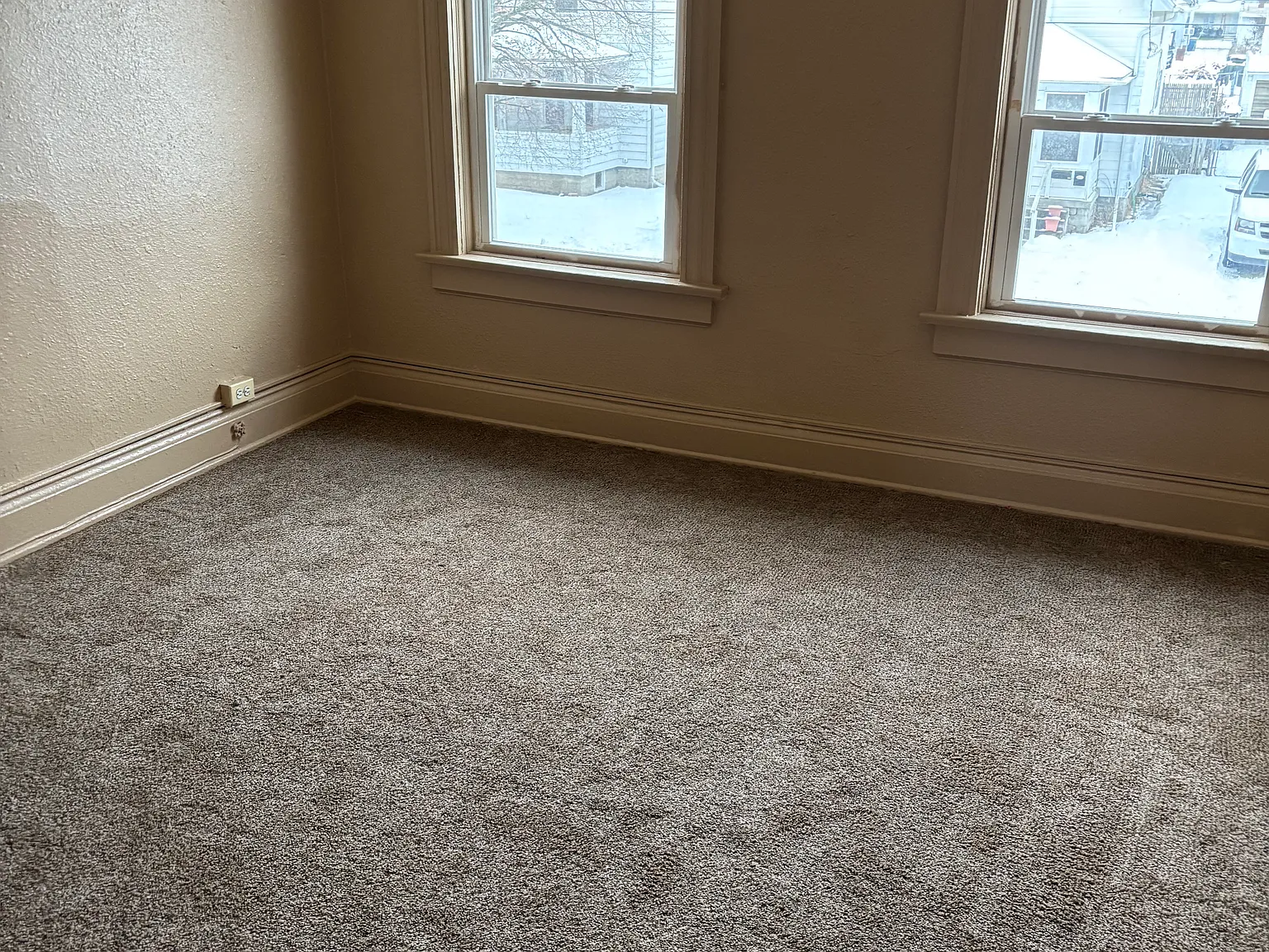 1436 Colton St — Photo 4