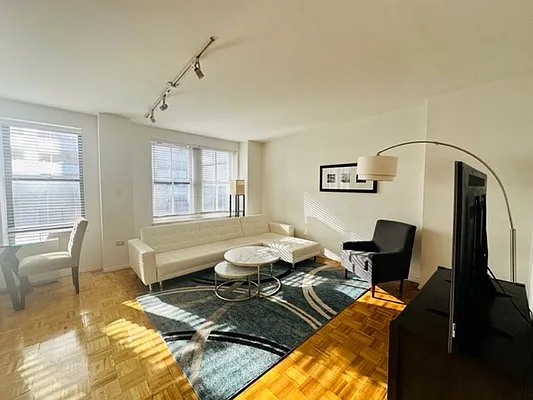 Rented by Manhattan Management Group | media 51