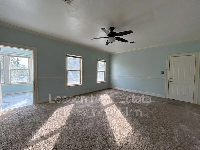 2 bed, 1.0 bath, 1200 sqft, $950 — Photo 3
