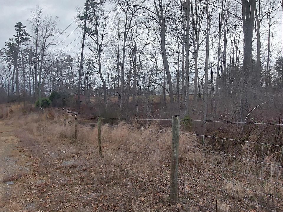 1st image of 735 Robbins Perch Trl