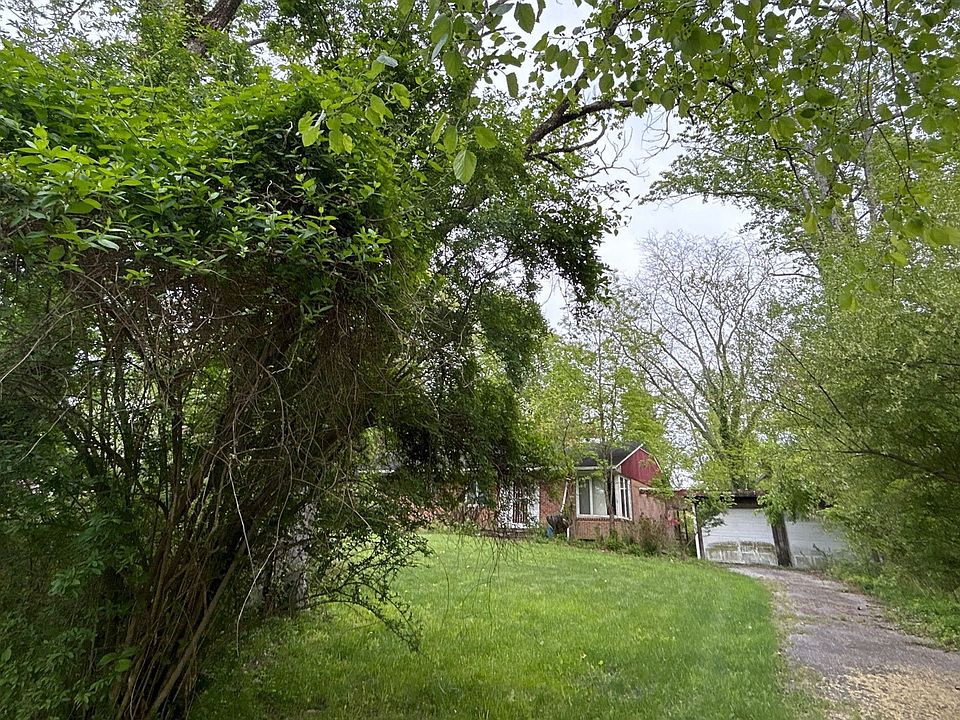 2nd image of 4001 Villa Nova Rd