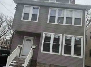 26-28 Aldine St, Newark, NJ 07112