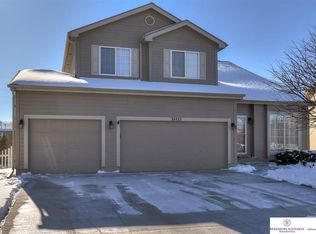 18815 Ohern St, Omaha, NE 68135